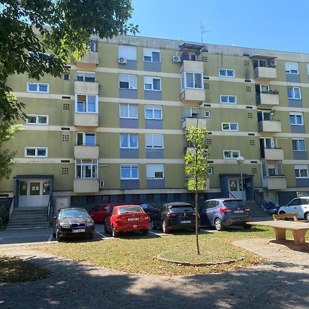 Apartamento Astoria Varaždin Exterior foto