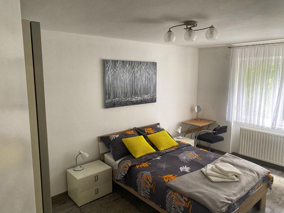 Apartamento Astoria Varaždin Exterior foto